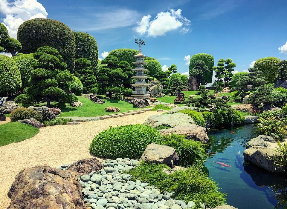 1574307314cong-vien-ho-ca-koi-rin-rin-park.jpg